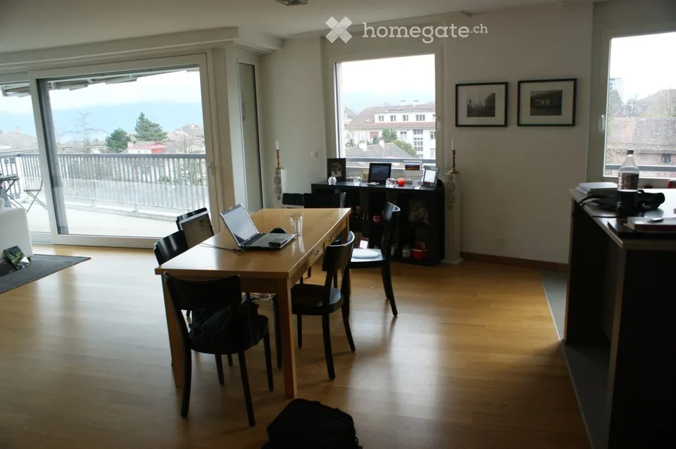 Rare appartement moderne à Chailly avec vue sur les Alpes