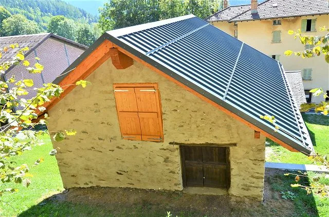 Teilweise renoviertes Rustico mit Baugenehmigung und Grundstück