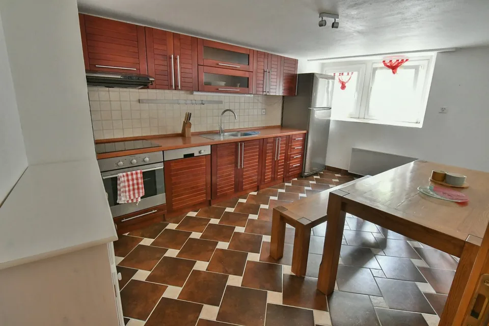 Appartamento completamente atipico in un chalet antico ad Ayent-Luc / Vallese