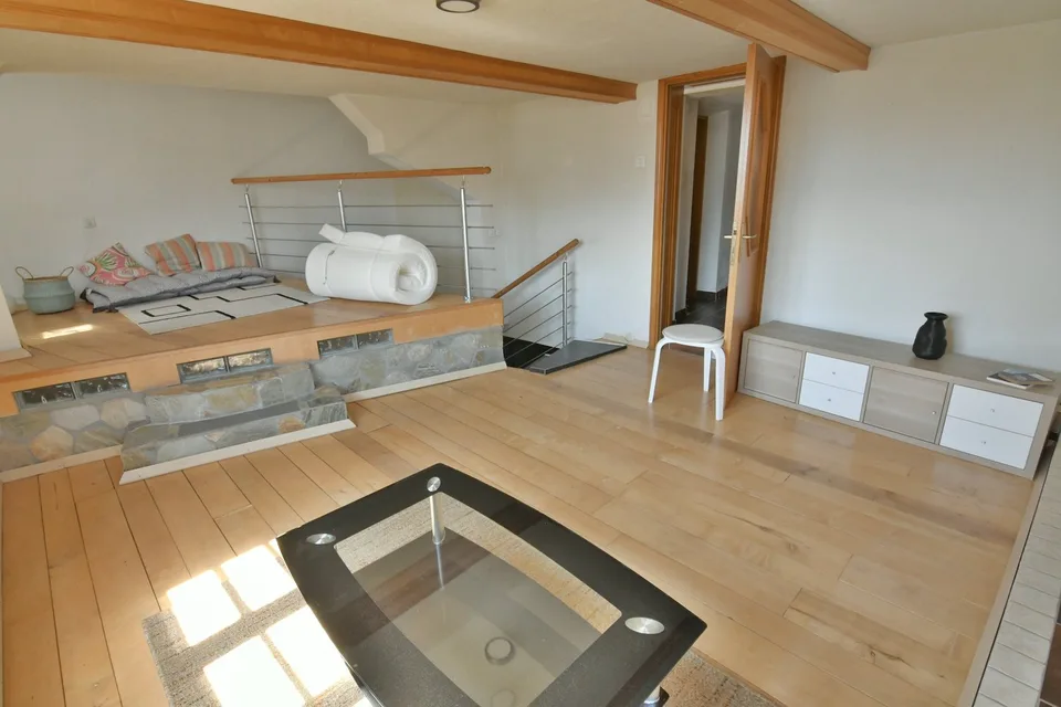 Appartamento completamente atipico in un chalet antico ad Ayent-Luc / Vallese