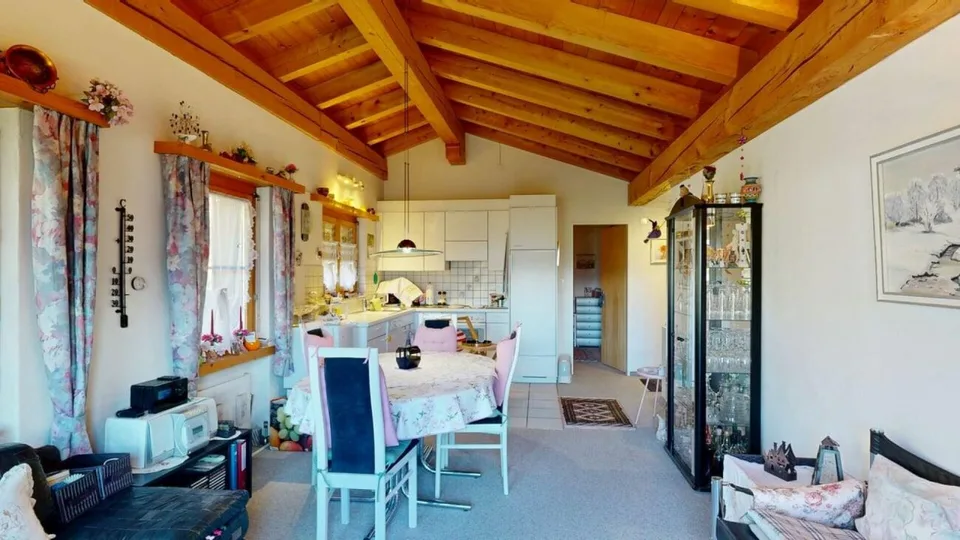 Charmante 2.5-Zimmer-Wohnung mit Panorama