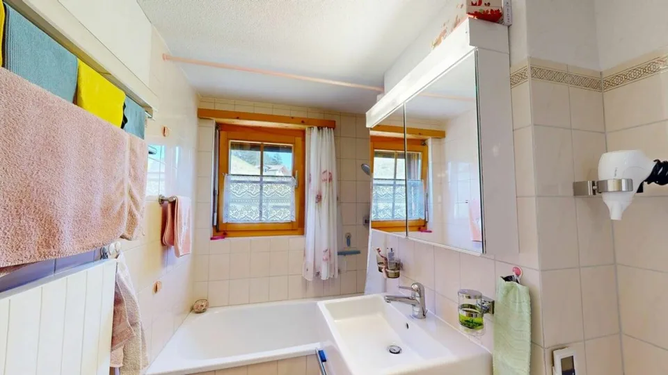 Charmant appartement 2.5 pièces avec panorama – photo 7 sur 8