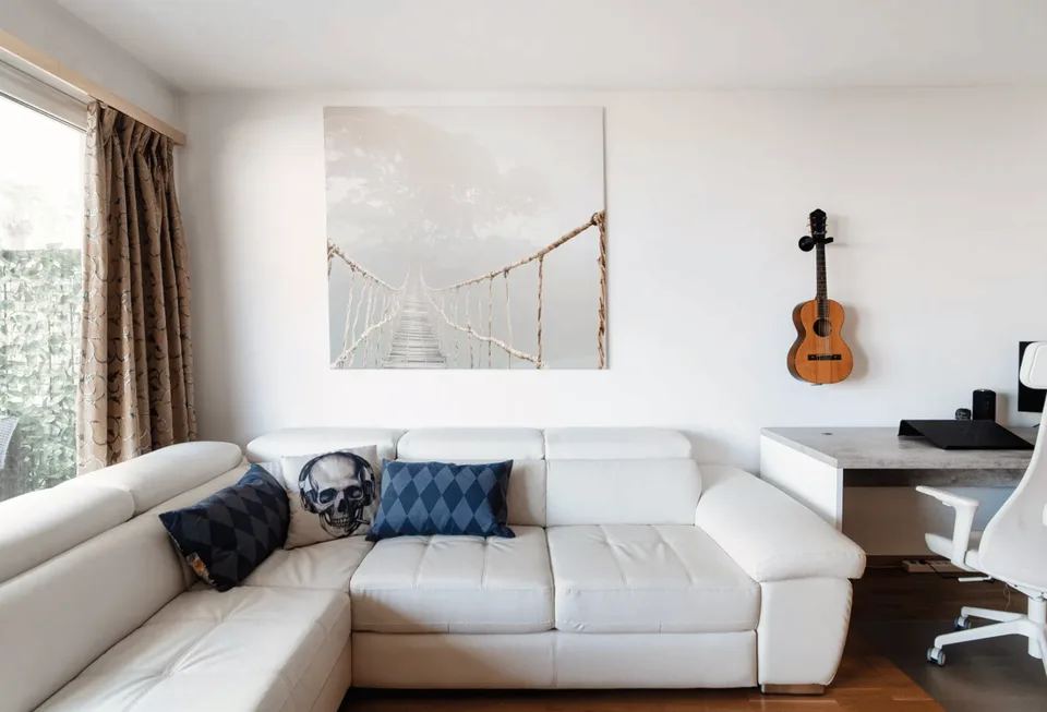 Einzimmerwohnung mit Balkon und Seeblick – Paradiso