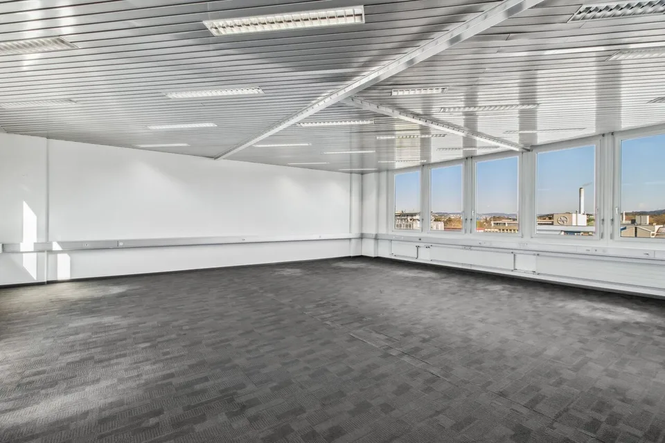 Top of Dietikon - Ihre Bürofläche mit spektakulärem Weitblick!
