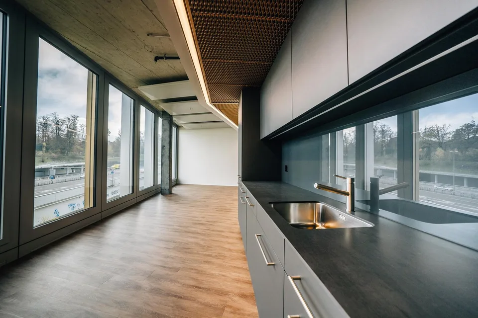Attraktive Büroflächen in Zürich-Süd  Arbeiten mit Stil und Weitblick