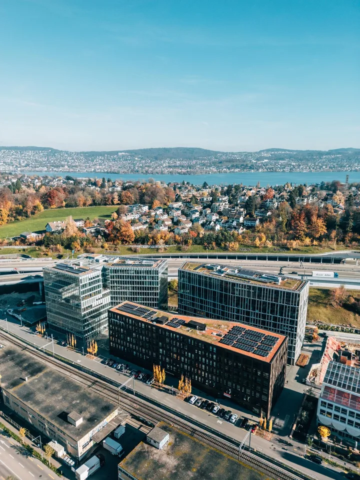 Attraktive Büroflächen in Zürich-Süd  Arbeiten mit Stil und Weitblick