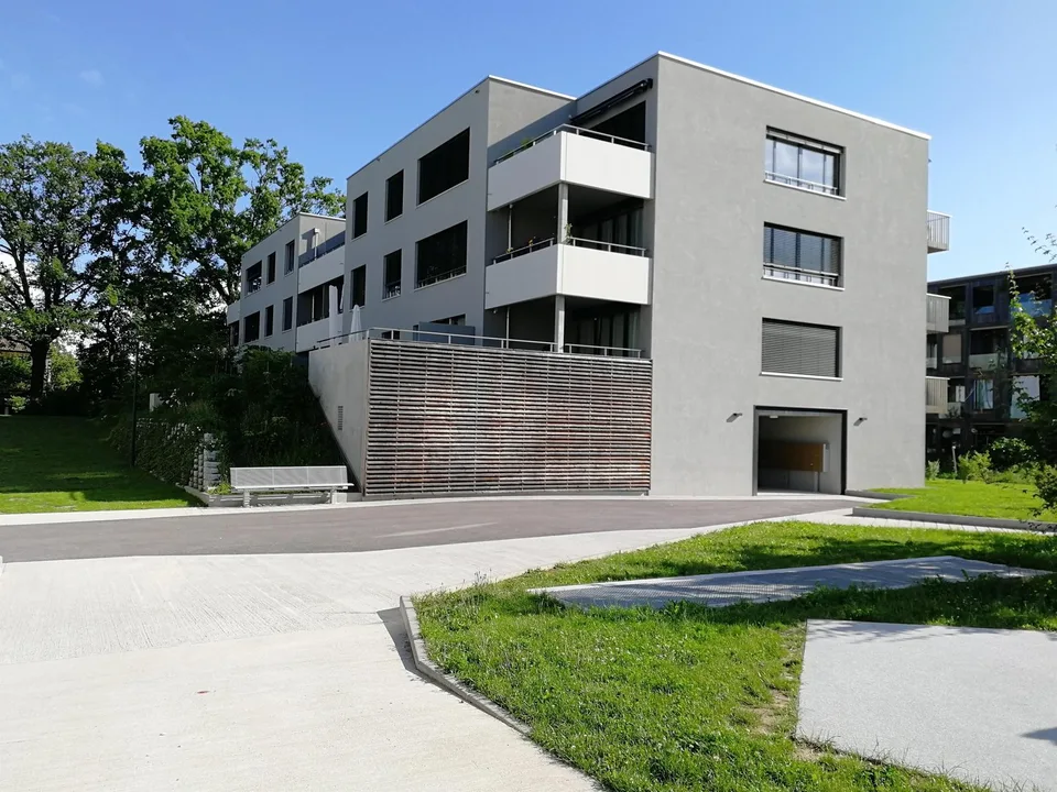 Chêne-Bourg - Place de parc intérieure