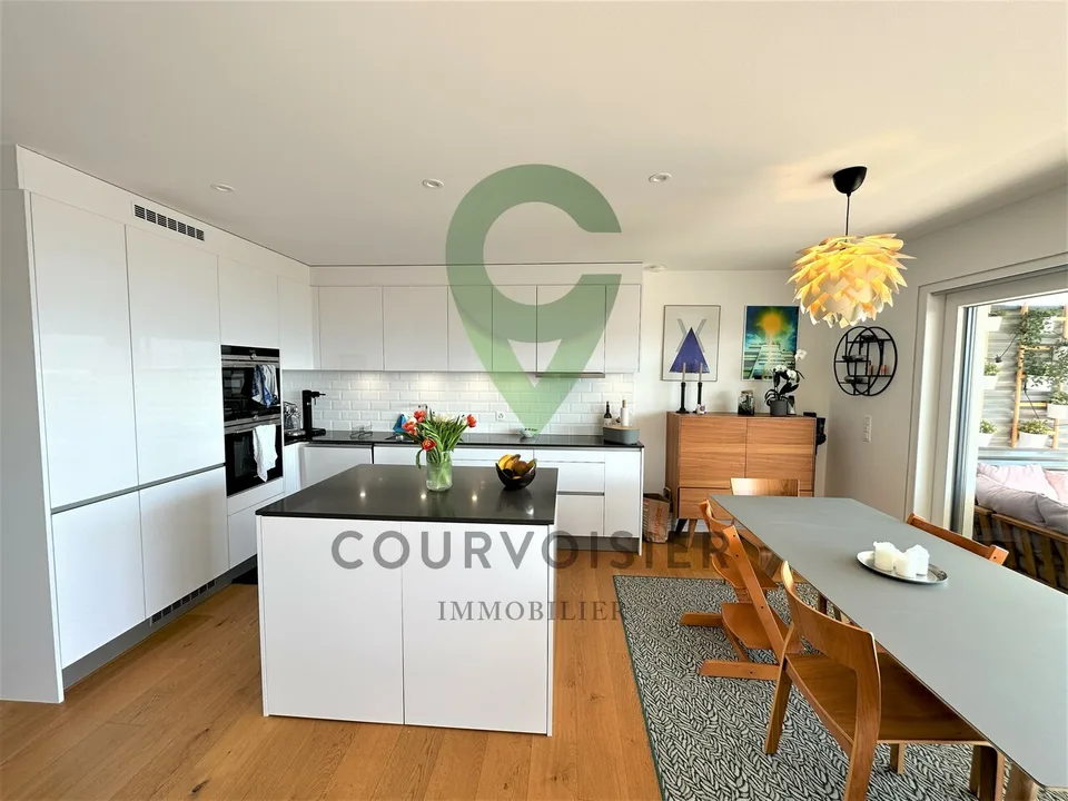 Prächtiges Duplex mit 4.5 Zimmern und Panoramablick auf den See