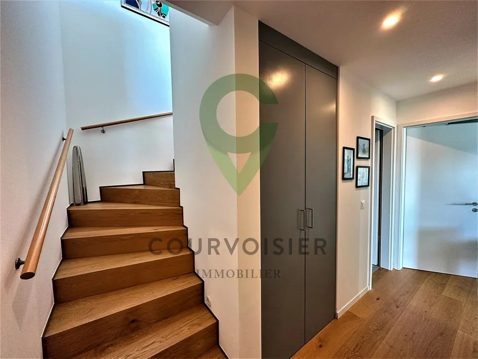 Prächtiges Duplex mit 4.5 Zimmern und Panoramablick auf den See