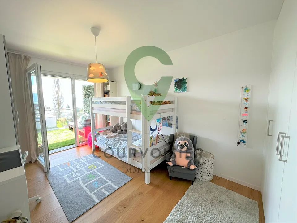Prächtiges Duplex mit 4.5 Zimmern und Panoramablick auf den See