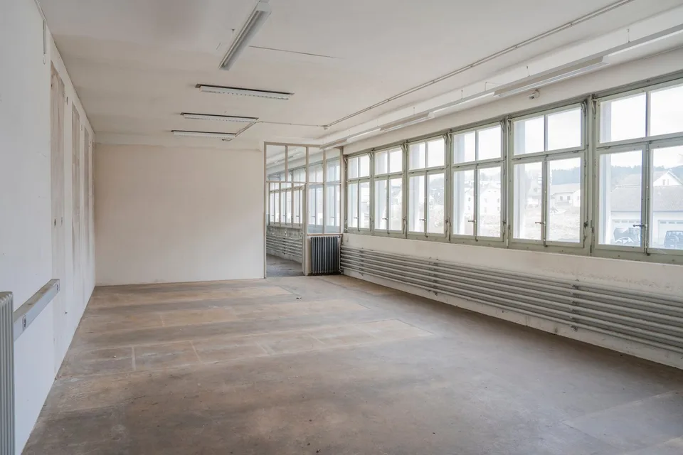Superficie flessibile divisibile per commercio / industria / studi / laboratori da 50m2