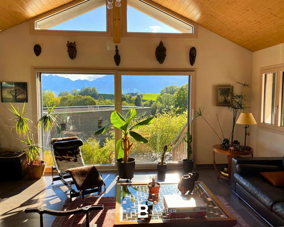 Belle villa située dans un quartier calme au coeur de la verdure