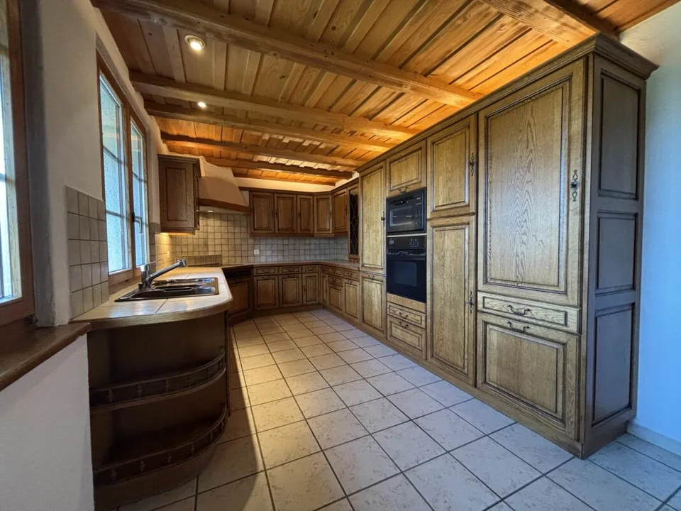 Appartamento di 4 camere in una casa di 5 famiglie