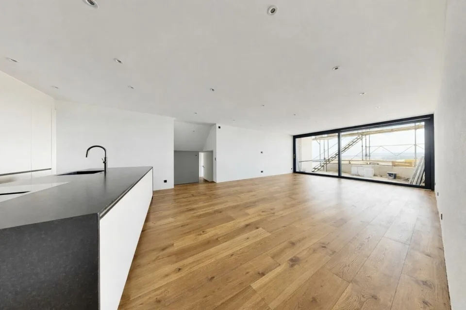 HOCHWERTIGE 5.5 ZIMMER WOHNUNG MIT PANORAMA AUSSICHT