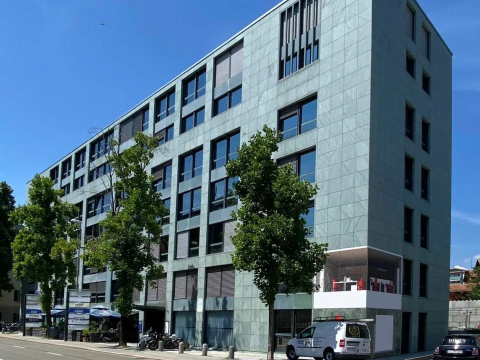 LUGANO · UFFICIO IN ZONA CENTRALISSIMA E DISPONIBILE DA SUBITO · 198 m2