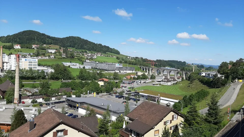 Bello appartamento 1,5 locali con balcone in affitto
