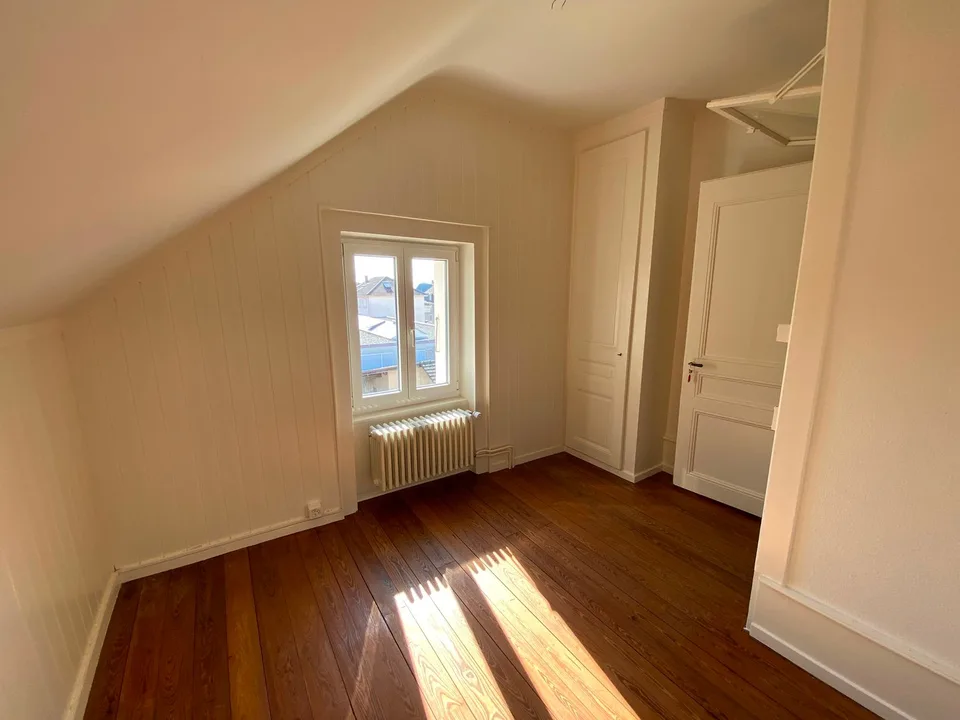 Vier-Zimmer-Wohnung im 2. Stock