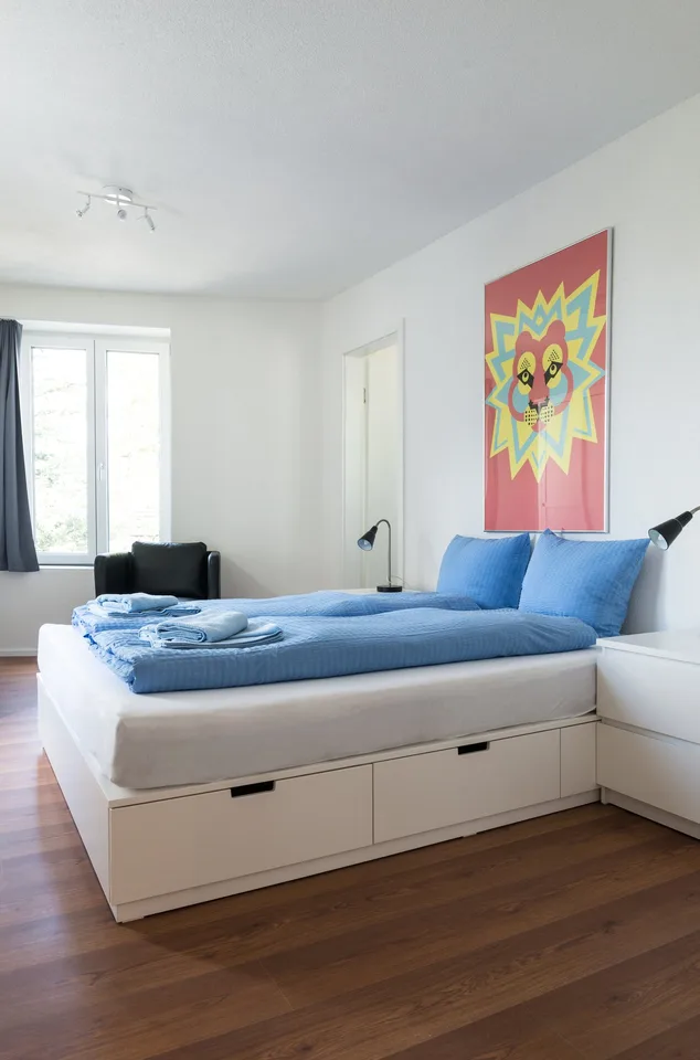 Grosszügiges möbliertes 2 Zimmer-Apartment mit Balkon in Zürich-Altstetten – foto 7 di 14