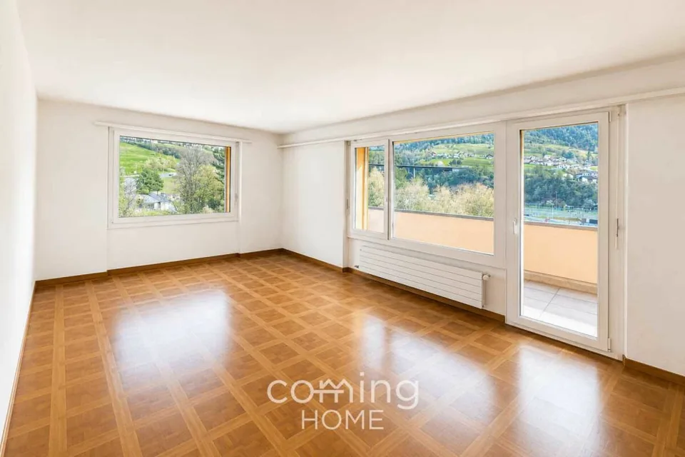 Vivere all'insegna del tempo a Brig-Glis - appartamento di 4,5 locali con balcone e panorama montano