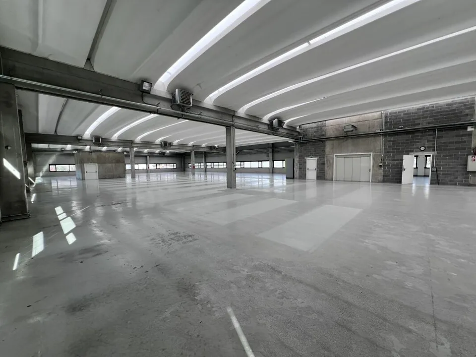 Superficie artigianale/industriale/uffici (frazionabile)