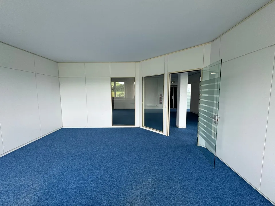 Grosszügige Büro- und Gewerbefläche in Sempach-Station zu vermieten – Foto 12 von 13