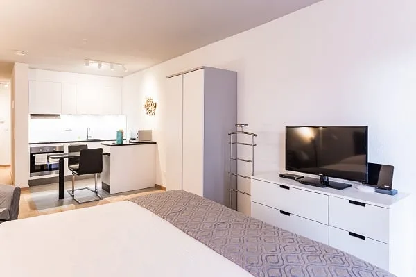 Cozy Zurich Studio – Ideal for Expats, Projects & Small Households