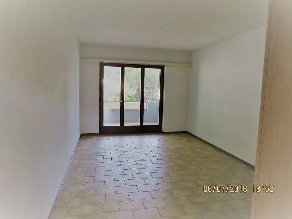 Möbliertes Appartement monolocale in Melano zu vermieten