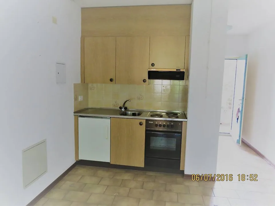 Möbliertes Appartement monolocale in Melano zu vermieten