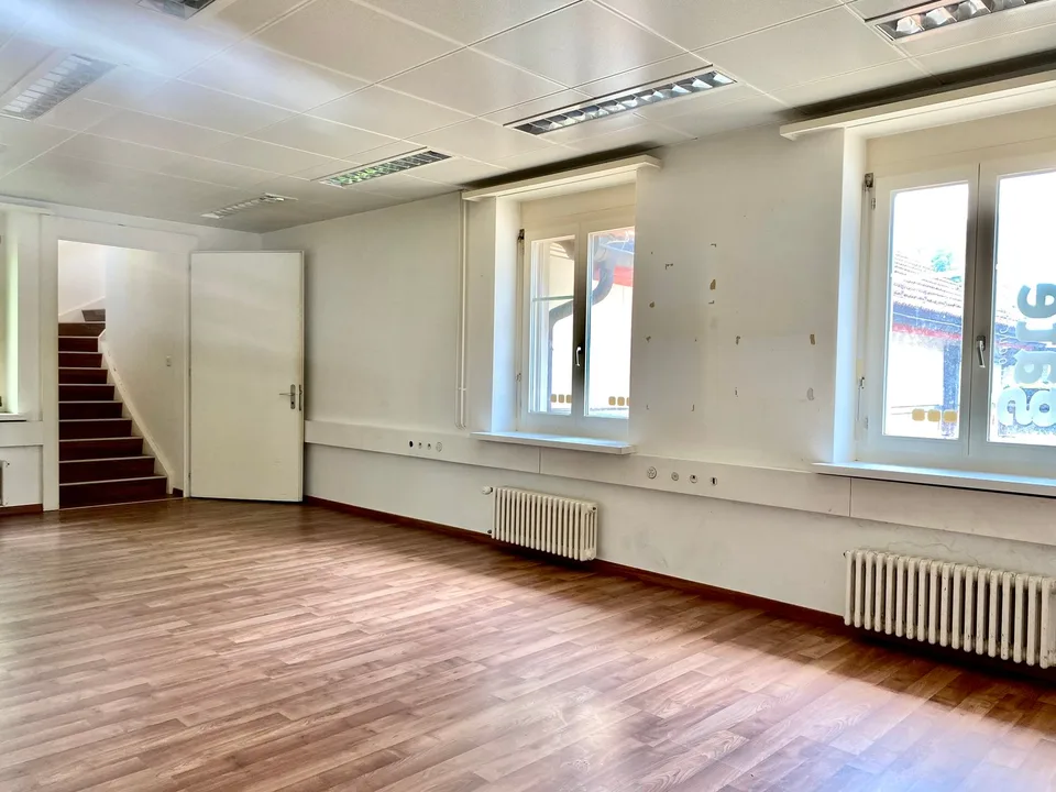 Espace flexible pour travail créatif ou bureau