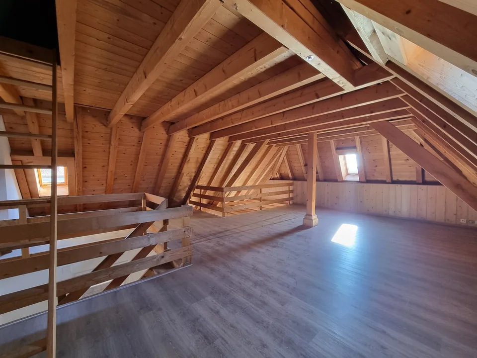 Incantevole appartamento duplex di 3,5 locali con ascensore – foto 6 di 7