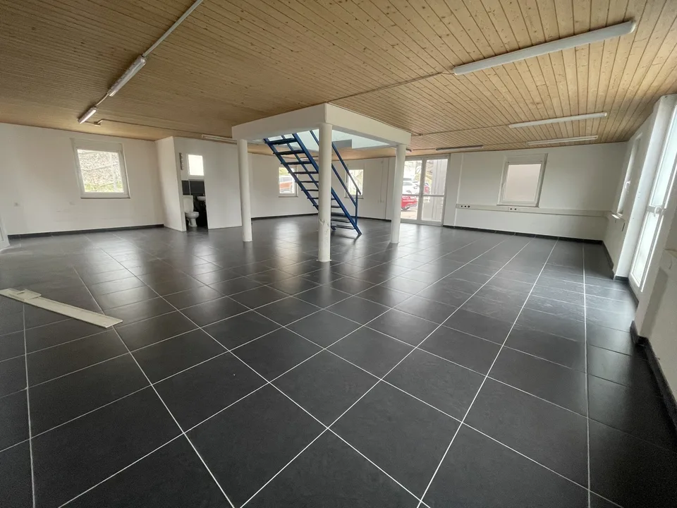 Commercial Surface – photo 8 of 11