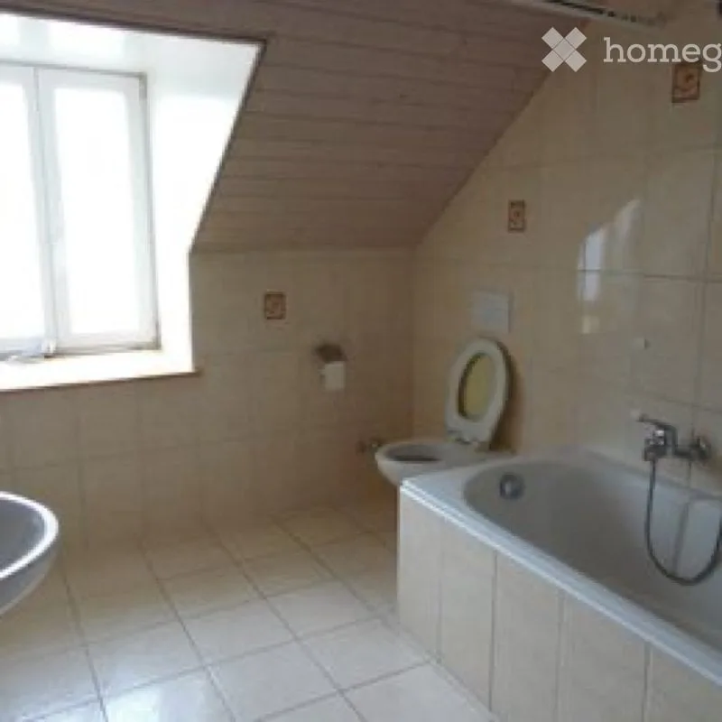 Schönes und großes 4,5-Zimmer-Wohnung im Zentrum von La Chaux-de-Fonds.