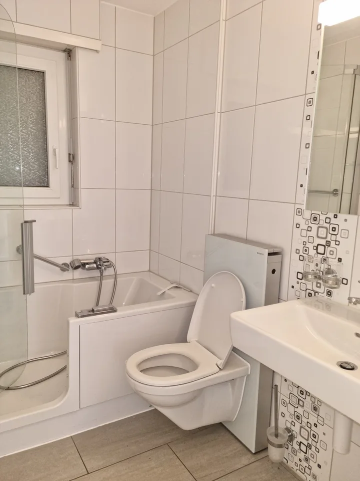 Einzigartige Gelegenheit! 67 m2 großes Erdgeschosswohnung – Foto 6 von 13