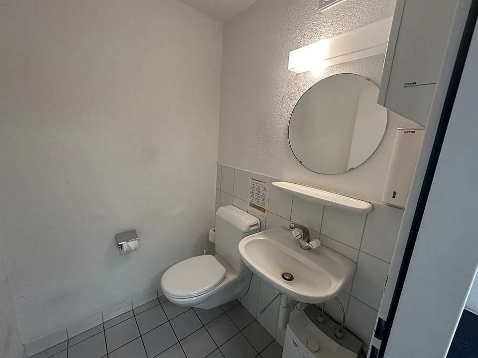 Espace commercial / bureau, rez-de-chaussée – photo 11 sur 11