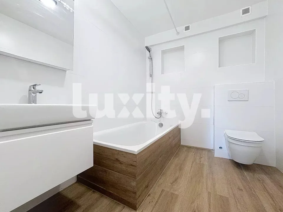 Bel appartement avec jardin privatif
