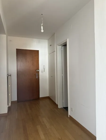 Schönes 4.5-Zimmer-Apartment mit Seeblick in Melide