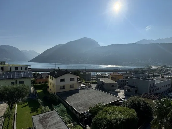 Schönes 4.5-Zimmer-Apartment mit Seeblick in Melide – Foto 7 von 11