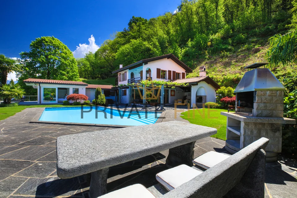 Ferienvilla - Hideaway mit grossem Pool und traumhafter Seesicht (49)