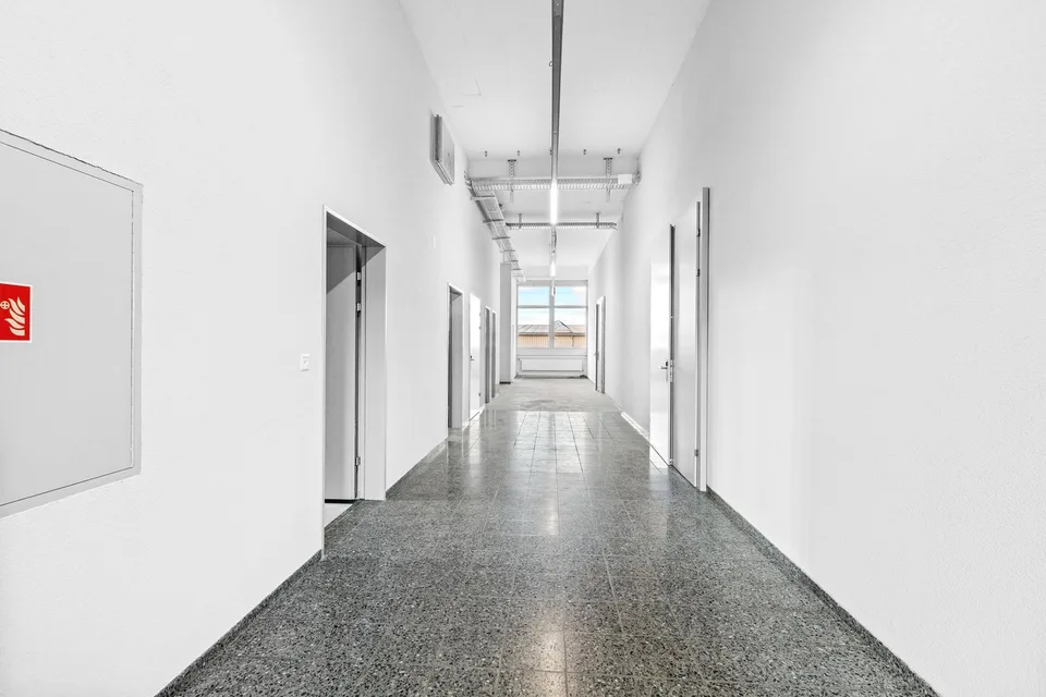 Moderne und vielseitig nutzbare Gewerbeflächen im 2. OG