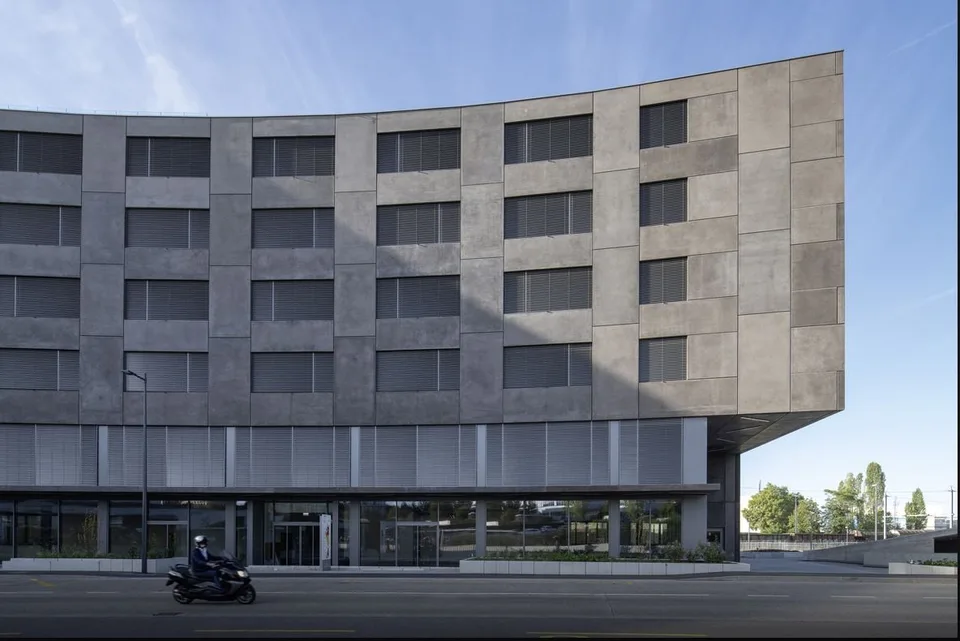 Mischflächen zur Miete in Meyrin ZIMEYSA Von 75 bis 1'000 m² Modernes und helles Gebäude
