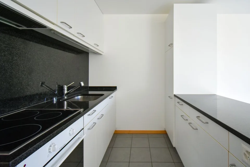 MODERNO MONOLOCALE CON AMPIA TERRAZZA