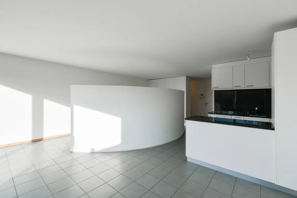MODERNO MONOLOCALE CON AMPIA TERRAZZA