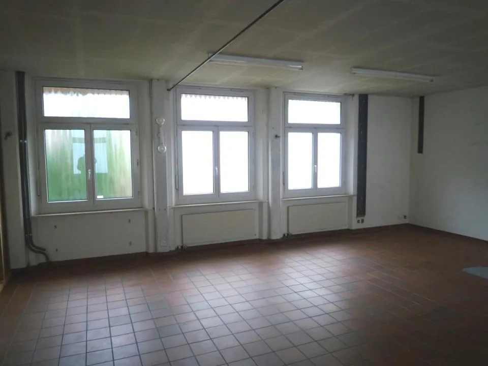 Espace commercial et/ou d'habitation à Küsnacht limité jusqu'au 30.09.2027