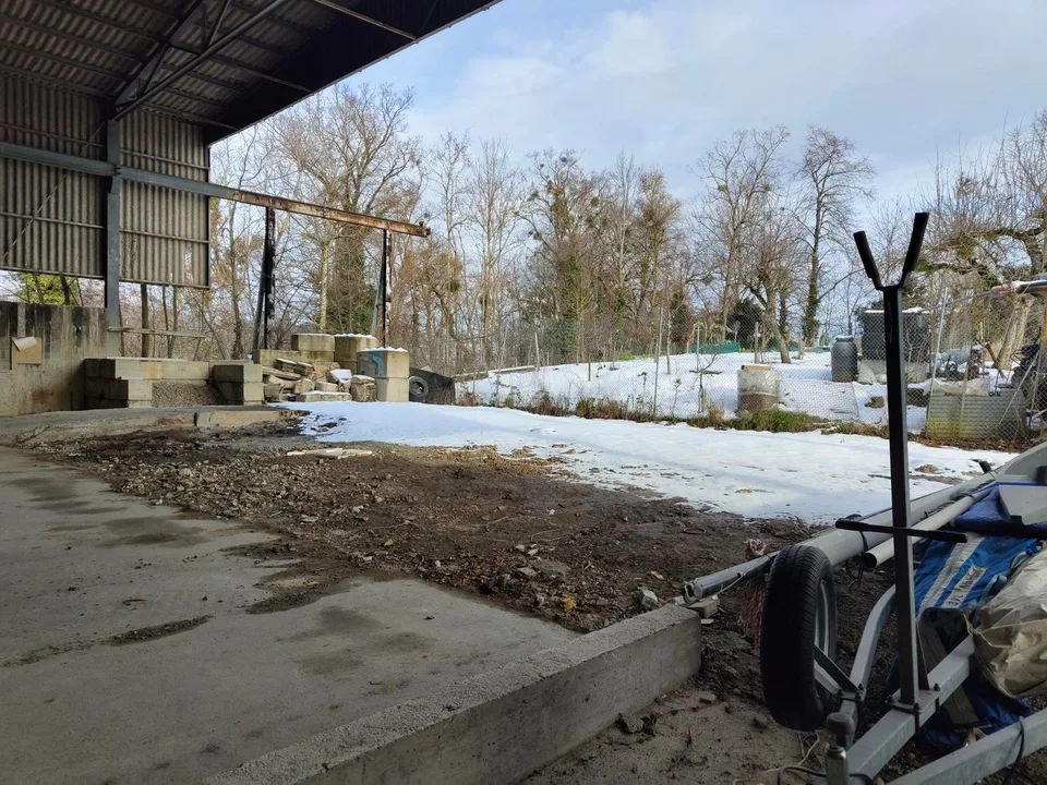 Großes Gewerbe-Lager in Aubonne - 1200 m²