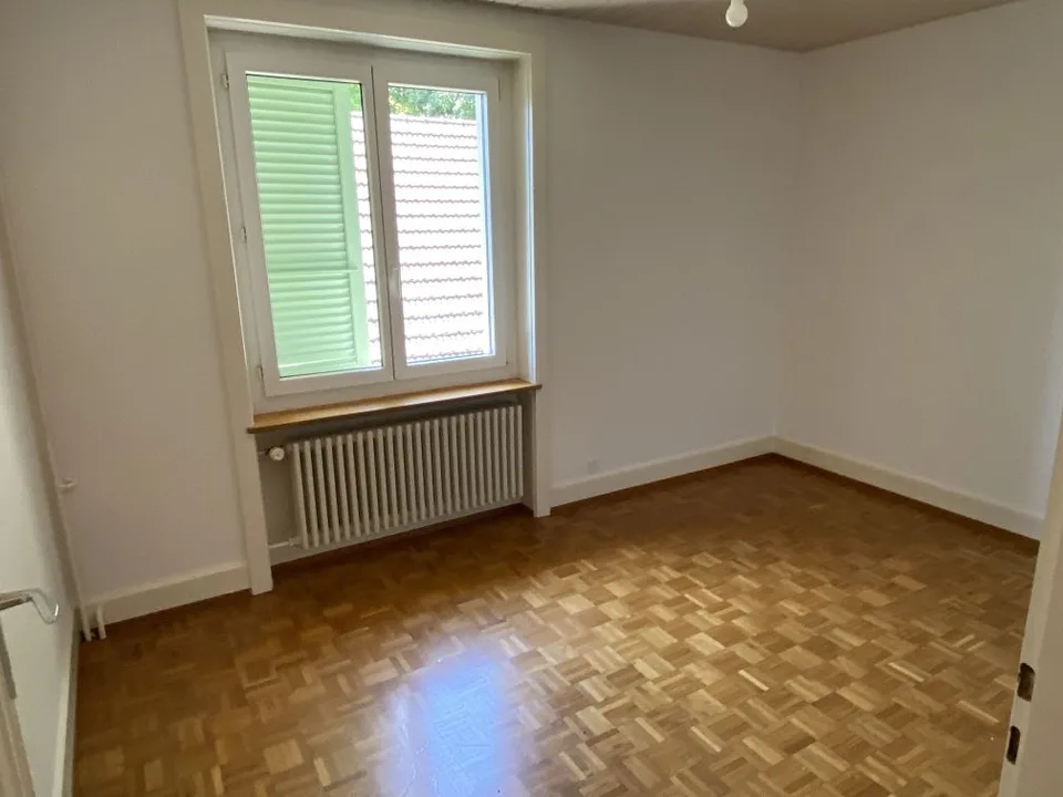 Spacieux appartement de 4 pièces avec vue au Locle – photo 8 sur 20