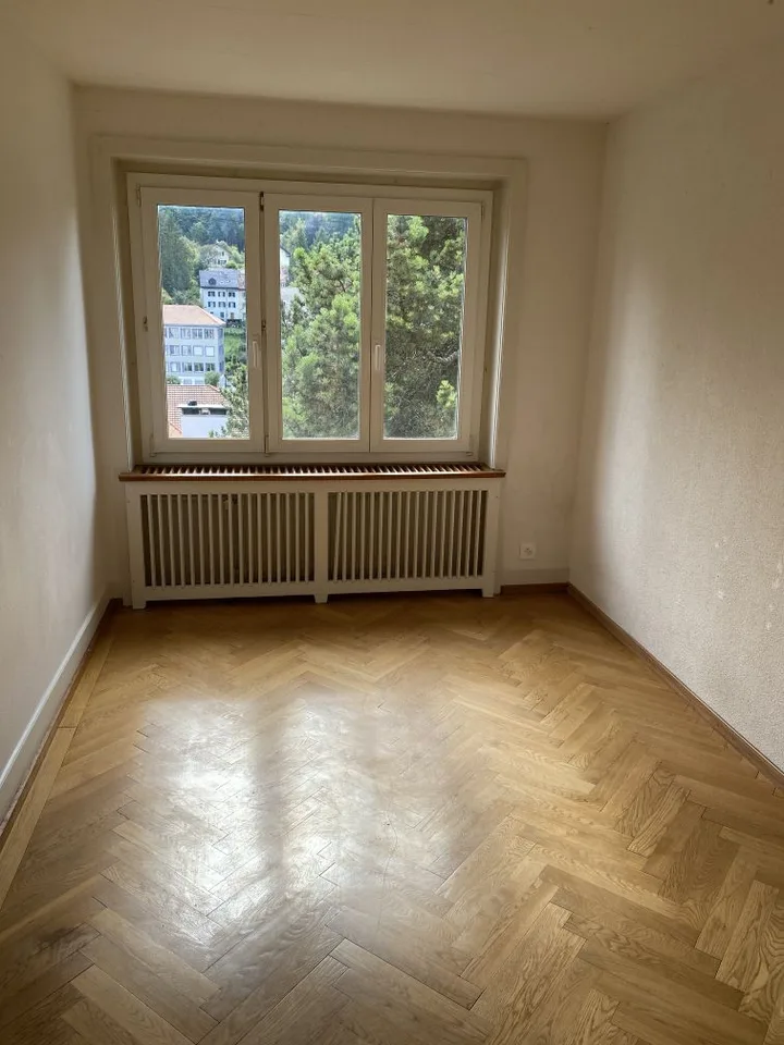 Spacieux appartement de 4 pièces avec vue au Locle – photo 9 sur 20