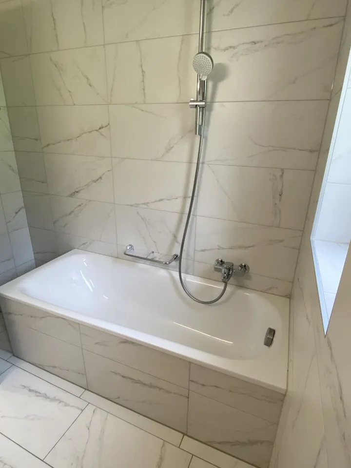 Spacieux appartement de 4 pièces avec vue au Locle – photo 17 sur 20