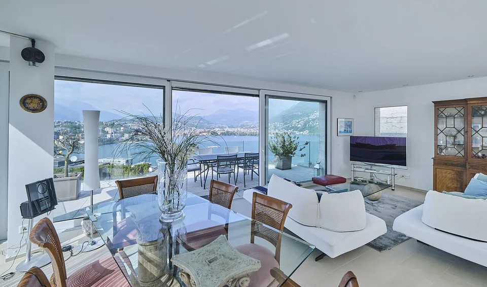 Stupendo 4,5 locali con vista lago in residenza prestigiosa