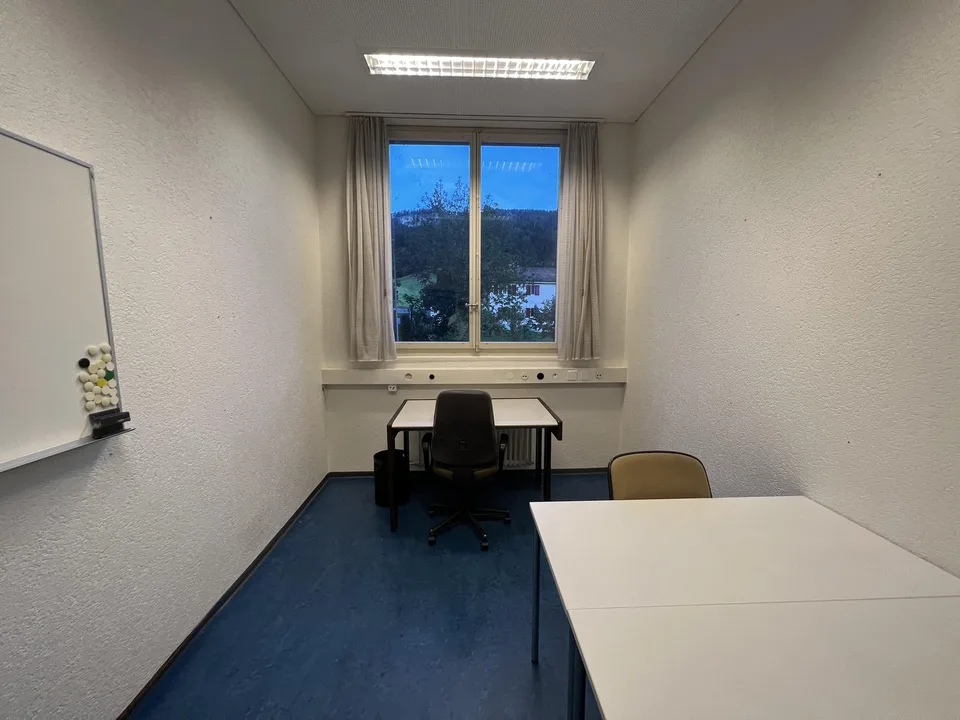 Espaces commerciaux & bureaux à partir de 20m2 à louer à Balsthal