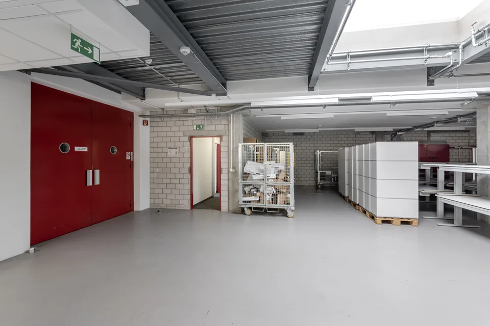 Büro- und Lagerfläche im Gewerbeareal Lyss – Foto 12 von 12